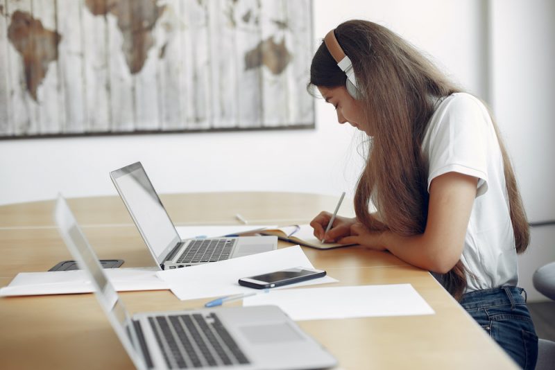 オンライン授業の形態は2種類