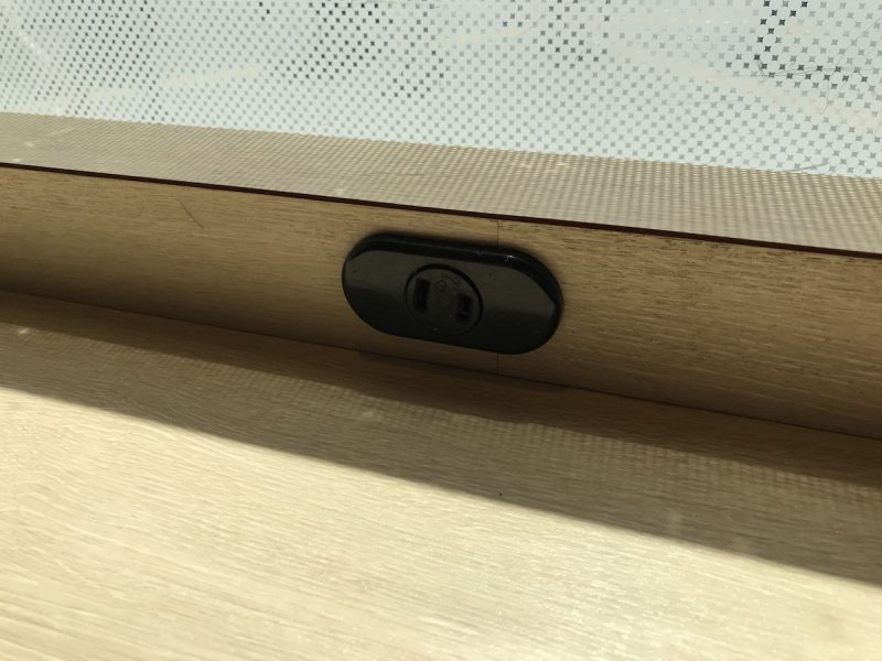 ロッテリアの座席コンセント