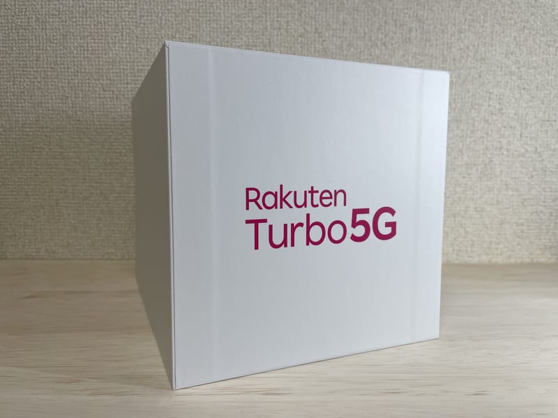 Rakuten Turbo 5G 外箱